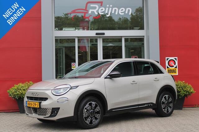 Fiat 600 1.2 Hybrid 110PK AUTOMAAT URBAN | STOEL/VOORRUIT VERWARMING | KEYLESS ENTRY/START | 17" LICHTEMATELN VELGEN | DRAADLOZE TELEFOONLADER | DRAADLOZE APPLE CARPLAY/ANDROID AUTO | NAVIGATIE | DAB+ RADIO | PARKEERSENSOREN VOOR + ACHTER | ACHTERUITRIJ CAMERA | C
