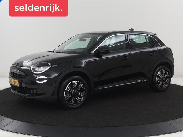 Fiat 600 1.2 Hybrid Urban | Stoelverwarming | 360 camera | | Stoelverwarming | 360 camera | Cruise control | Navigatie | Carplay | DAB | Climate control | Full LED | Park assist | Sfeerverlichting