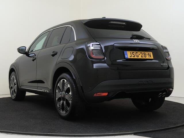 Fiat 600 1.2 Hybrid La Prima | Stoelverwarming | Elek. Achterklep | Camera | 136PK |