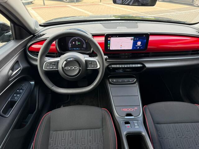 Fiat 600 600e RED 54 kWh *Cruise Control & Led*