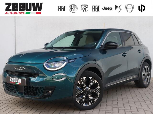 Fiat 600 600e La Prima 54 kWh | Navi | Camera | Carplay | 18"