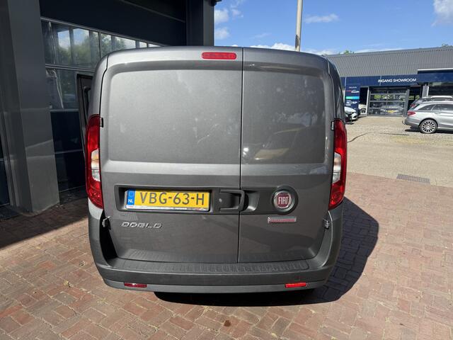 Fiat DOBLO Cargo 1.6 MJ L1H1 ECO JET 3-pers Bj 2019 km 74.000 Navi,Cruise,Cv,Radio/cd