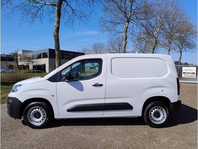 Fiat DOBLO L1 1.5 BlueHDi 130pk EAT8 AUTOMAAT | GEEN BPM | Climate control | Keyless entry | Multimedia | Apple Carplay | Android Auto| Draadloze telefoonlader | DAB+ | Parkeersensoren achter | Reservewiel