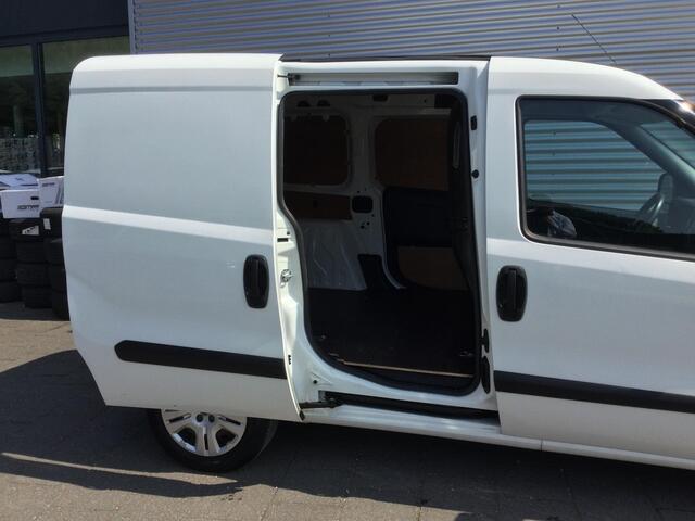 Fiat DOBLO Cargo 1.3 MJ L1H1 Actual | AIRCO | SCHUIFDEUR |