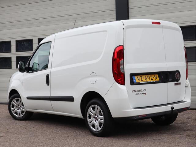 Fiat DOBLO Cargo 1.3 MJ 95pk Euro 6 - Navi - Airco - Trekhaak - NAP