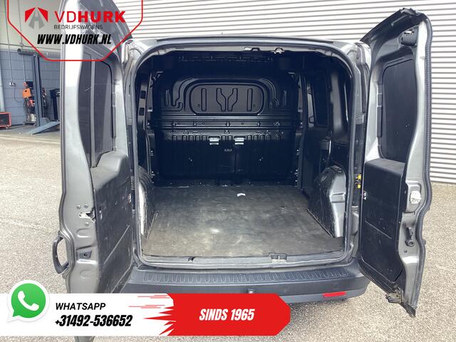 Fiat DOBLO Cargo 1.6 MJ 105 pk 3Pers./ Airco/ Cruise/ Navi/ Trekhaak
