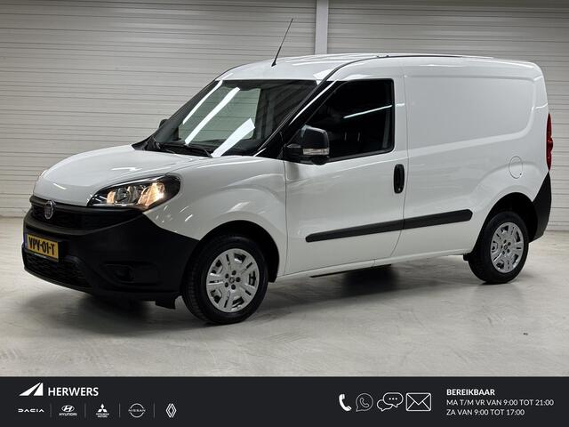 Fiat DOBLO Cargo 1.6 MJ L1H1 / Cruise control / Navigatiesysteem full map / Zijschuifdeur rechts / Airco / NAP /