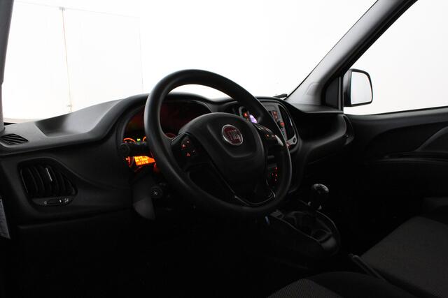 Fiat DOBLO Cargo 1.6 MJ L1H1 105pk > Trekhaak/imperiaal/Cruise/3-zit/navi