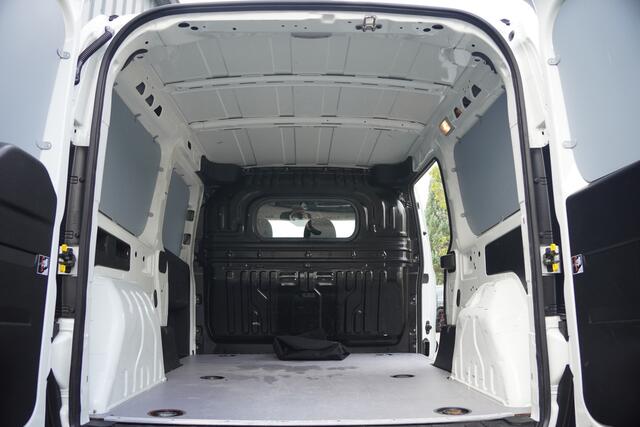 Fiat DOBLO Cargo 1.4 T-Jet 120PK L2 Maxi, AIRCO, 3-ZITS, BTW-VRIJ / MARGE