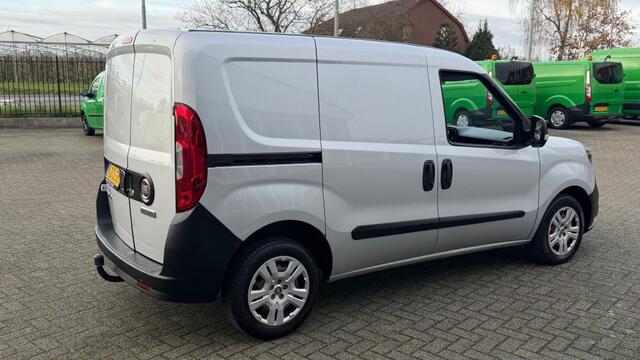 Fiat DOBLO 1.6 MJ 77KW 105PK MARGE AUTO 3 ZITS BIJRIJDERSBANK AIRCO/ NAVIGATIE/ CRUISE CONTROL
