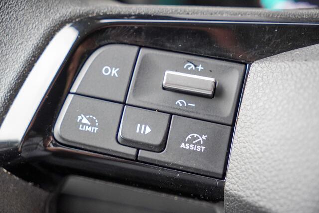 Fiat DOBLO 1.5D 100 pk L2 Navi, Camera, BPM vrij, PDC V+A Laadruimte Pakket, Apple Carplay, 3-Zits