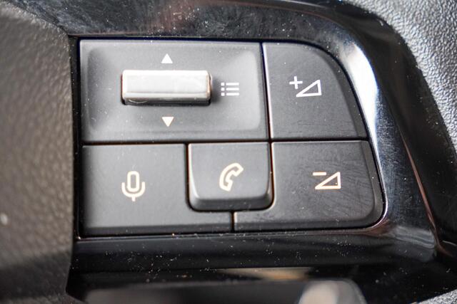 Fiat DOBLO 1.5D 100 pk L2 Navi, Camera, BPM vrij, PDC V+A Laadruimte Pakket, Apple Carplay, 3-Zits
