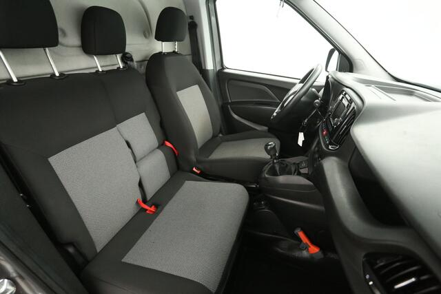 Fiat DOBLO 1.6 MJ L2H1 Maxi 105PK | 3 Zits | Airco | Cruise | Navigatie | Parkeersens.