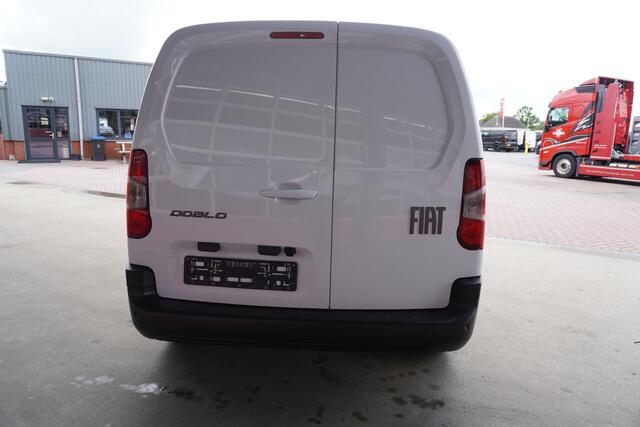 Fiat DOBLO BlueHDi 130PK S&S L2 1000kg 3 zits nr.V118 | Airco | Cruise | Camera | Apple CP+Android auto