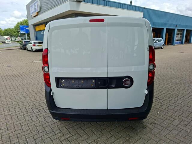 Fiat DOBLO 1.4 T-JET 120PK L2H1 MAXI SX AIRCO PDC SCHUIFDEUR