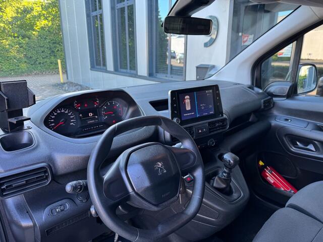 Fiat DOBLO L2 Lang 1.5 BlueHdi 102PK 3-pers, Navi, 2x Schuifdeur, Cruisecntrl, PDC, NIEUWSTAAT!