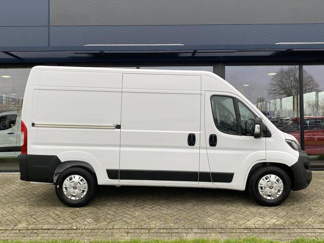 Fiat DUCATO 35 2.2D 180pk Automaat L2H2 | VOORRAAD | Snel leverbaar | Verzwaarde vering | Luxe tussenwand | Comfort bestuurderstoel | All season banden | Bluetooth | Airco