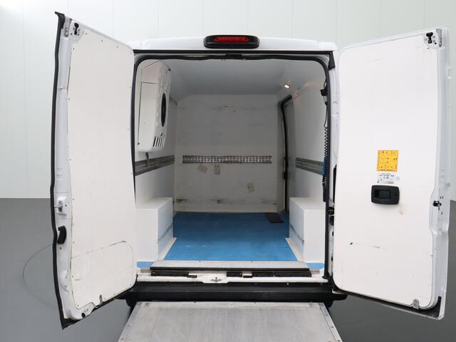 Fiat DUCATO 2.3MultiJet 150PK L3H2 Koelwagen | Laadklep | Navigatie | Camera | Airco | 3-Persoons
