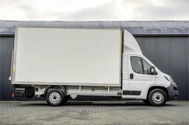 Fiat DUCATO 2.3 MultiJet Bakwagen met laadklep | Heavy Duty | 131 PK | Euro 6 | Cruise | Airco | Camera