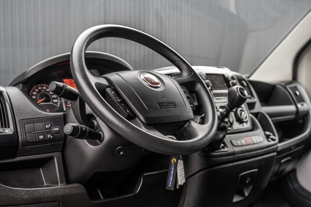 Fiat DUCATO 2.3 MultiJet Bakwagen met laadklep | Heavy Duty | 131 PK | Euro 6 | Cruise | Airco | Camera