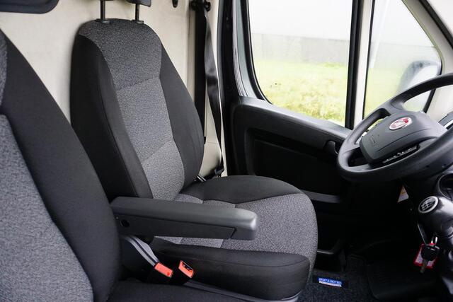 Fiat DUCATO 35 2.3 MultiJet L2H2 140 pk |BPM voordeel |Camera |Cruise |Navi |Climate control |Trekhaak |Parkeersensoren |1e eigenaar |3500 KG |EURO6D |Topstaat |Mistlampen |Metallic