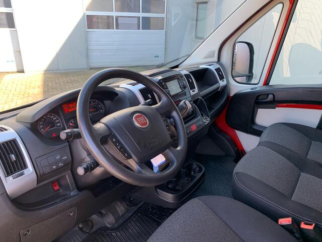 Fiat DUCATO 35H 2.3 MultiJet L4H2 > 150pk / automaat / camera / trekhaak / WhatsApp > +31 6 23287546 / Tel: +31(0)523-271318