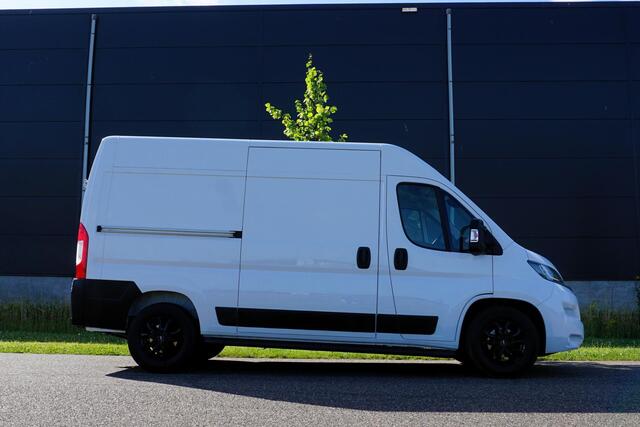 Fiat DUCATO 35H 2.3 MultiJet L2H2 180pk Automaat |2 stoelen |2 airbags |Standkachel |Climate |Clima |Cruise |Camera |Trekhaak |Parkeersensoren |BPM voordeel |3500 KG |Heavy