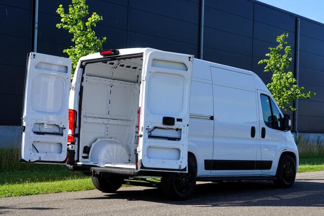 Fiat DUCATO 35H 2.3 MultiJet L2H2 180pk Automaat |2 stoelen |2 airbags |Standkachel |Climate |Clima |Cruise |Camera |Trekhaak |Parkeersensoren |BPM voordeel |3500 KG |Heavy