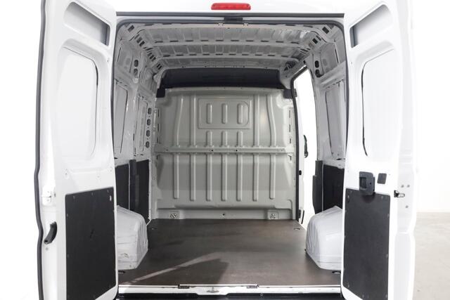 Fiat DUCATO 30 2.2 MultiJet 120pk L2H2 Airco/PDC 02-2023