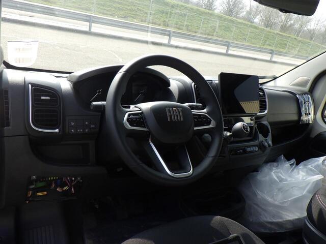 Fiat DUCATO 2.2 MultiJet 140 PK L3H2 | Ruim ¤ 10.000 korting op nieuwprijs! | BPM Vrij | Zeer complete uitvoering | 2500 KG Trekvermogen | Groot Multimedia Scherm | Verzwaarde Vering | All Season Banden | 2-Zits | LED Verlichting | Volledige Betimmering |