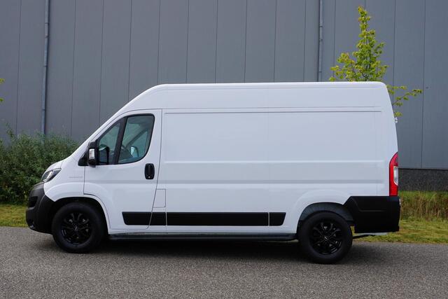 Fiat DUCATO 35H 2.3 MultiJet L2H2 180pk Automaat |2 stoelen |2 airbags |Standkachel |Climate |Clima |Cruise |Camera |Trekhaak |Parkeersensoren |BPM voordeel |3500 KG |Heavy