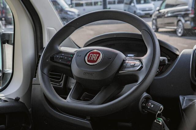 Fiat DUCATO 2.2 Mjet 140 pk Dubbel Cabine va 419,- p/m 7-Zits Pick Up/Open Laadbak LxBxH 330x202x40 cm, Airco, Nieuw