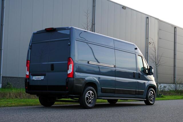 Fiat DUCATO 35H HD 2.2 MultiJet L3H2 in Topstaat |180 pk |Automaat |Camera |Cruise |Navi |Climate |Keyless |EURO6 |1e eigenaar |Digitaal dashboard |Dode-hoek sensoren |Carplay |Android auto