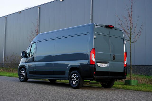 Fiat DUCATO 35H HD 2.2 MultiJet L3H2 in Topstaat |180 pk |Automaat |Camera |Cruise |Navi |Climate |Keyless |EURO6 |1e eigenaar |Digitaal dashboard |Dode-hoek sensoren |Carplay |Android auto