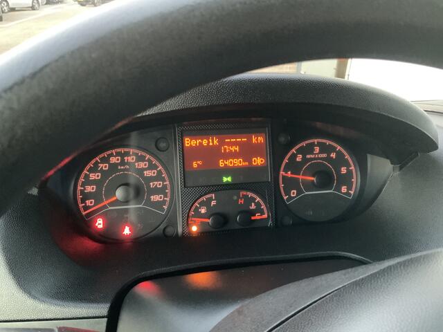 Fiat DUCATO 30 2.3 MultiJet L2H2 Airco Cruise Navi 3 Zits Trekhaak 2500 kg Imperiaal&Trap Euro 6