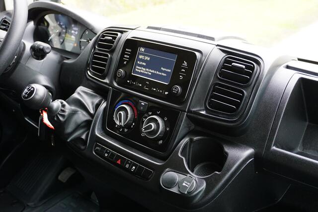 Fiat DUCATO 35H 2.2 MultiJet L4H2 in topstaat |1e eigenaar |Camera |Cruise control |Parkeersensoren |Betimmering |3500KG |Airco |BPM voordeel! |Mistlampen |Mooie camperbasis