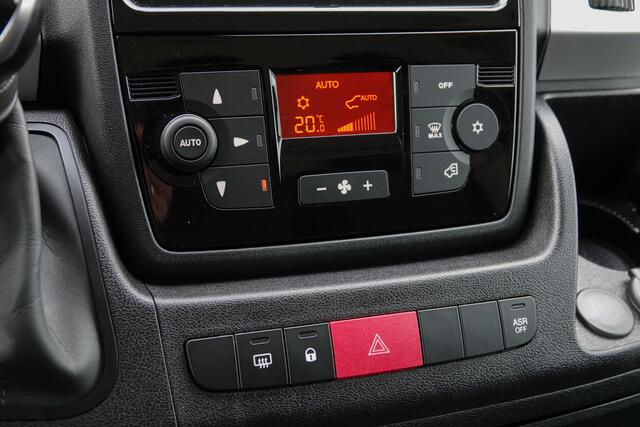 Fiat DUCATO L2H2 2.3MultiJet 140Pk Aut. | 33 | Stoel-Bank | Achteruitrijcamera | Trekhaak | 16''