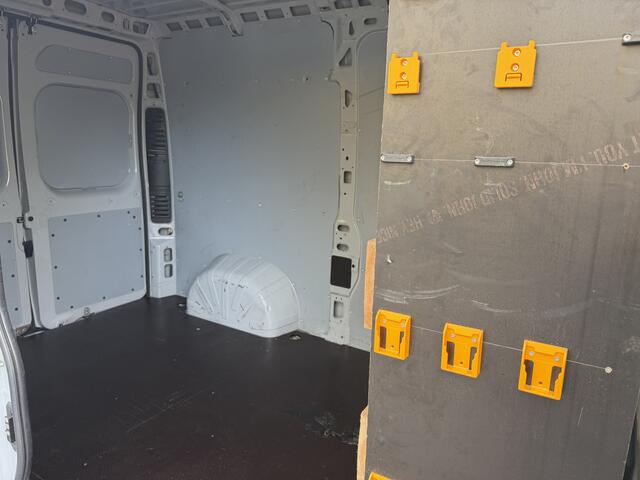 Fiat DUCATO 35 2.3 MultiJet L2H2 Automaat * Abarth * 150 PK * Navi * Climatronic * Cruise Control *