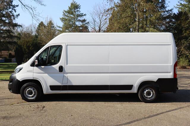 Fiat DUCATO 35 2.3 MultiJet L3H2 2021 | 1e Eigenaar | Elektrische Laadklep | Achteruitrij Camera | Dealer Onderhouden | Cruise Control | Navigatier | Airco | Climate Cointrol | Nationale Autopas