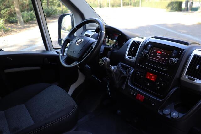 Fiat DUCATO 35 2.3 MultiJet L3H2 2021 | 1e Eigenaar | Elektrische Laadklep | Achteruitrij Camera | Dealer Onderhouden | Cruise Control | Navigatier | Airco | Climate Cointrol | Nationale Autopas