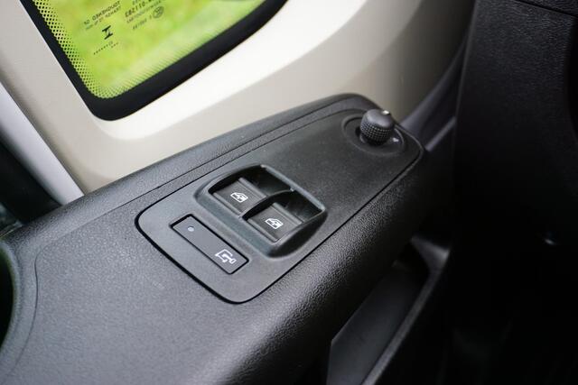 Fiat DUCATO 35 2.2 MultiJet L3H2 |140 pk |Camera |Cruise |Airco |Parkeersensoren |2e Airbag |1e eigenaar |3500 KG |Topstaat |BPM vrij