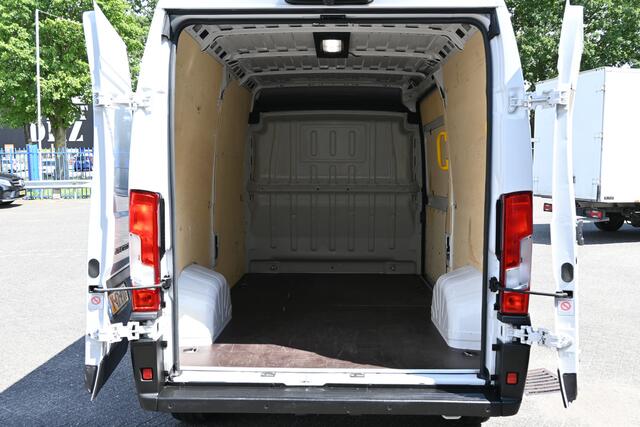 Fiat DUCATO L2H2 2.2 MultiJet 140 pk 3.5t Camera, Cruise control, 270 Graden deuren