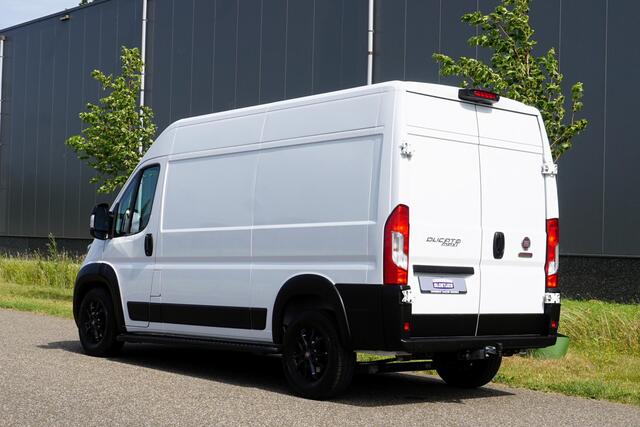Fiat DUCATO 2.2 MultiJet 180 L2H2 3.5t Automaat |Adaptive Cruise |Camera en digitale binnenspiegel |Standkachel |2 stoelen |2 airbags |Trekhaak |Stoelverwarming |Parkeersensoren voor en achter