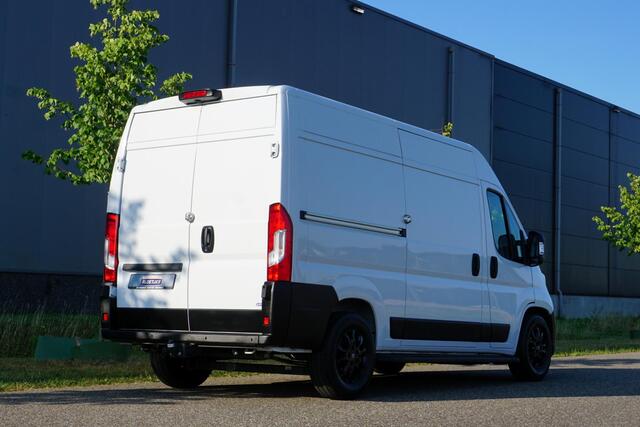 Fiat DUCATO 2.2 MultiJet 140 L2H2 3.5t Automaat in Topstaat |Trekhaak |Camera |Cruise |Navi |Carplay |Digitaal dashboard |Climate control |140 pk |Betimmering |1e eigenaar