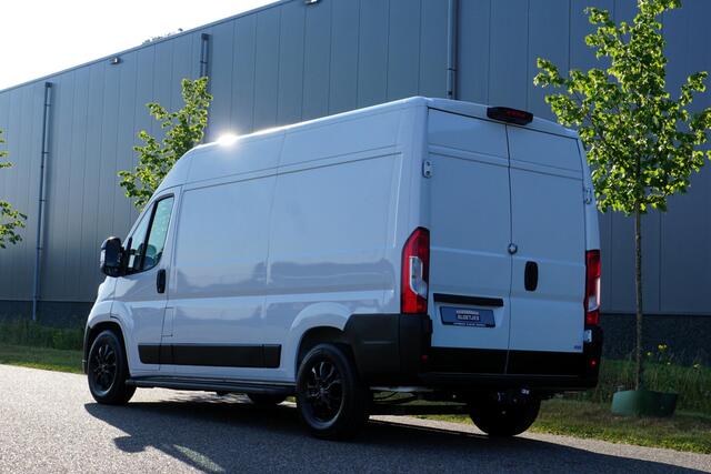 Fiat DUCATO 2.2 MultiJet 140 L2H2 3.5t Automaat in Topstaat |Trekhaak |Camera |Cruise |Navi |Carplay |Digitaal dashboard |Climate control |140 pk |Betimmering |1e eigenaar