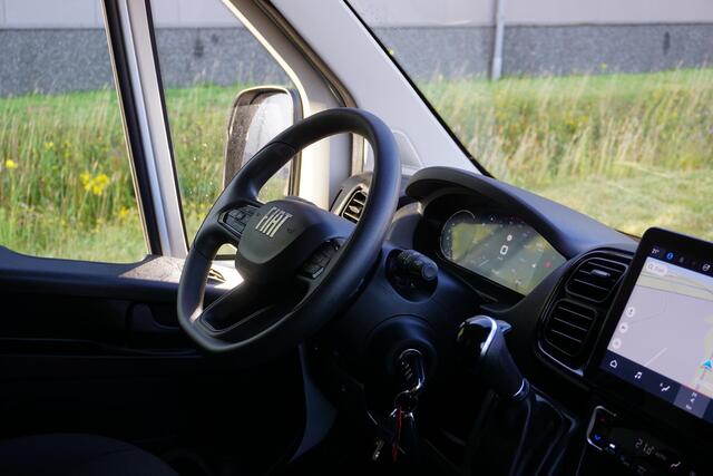 Fiat DUCATO 2.2 MultiJet 140 L2H2 3.5t Automaat in Topstaat |Trekhaak |Camera |Cruise |Navi |Carplay |Digitaal dashboard |Climate control |140 pk |Betimmering |1e eigenaar