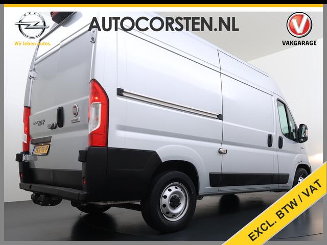 Fiat DUCATO Maxi 35H 2.3D 141PK Automaat L2H1 3-Persoons Trekhaak Navi Camera Cruise Control Ecc Bluetooth Euro 6 Betonplexvloer Wandbetimmering Schuifdeur 3.000KG Trekgewicht