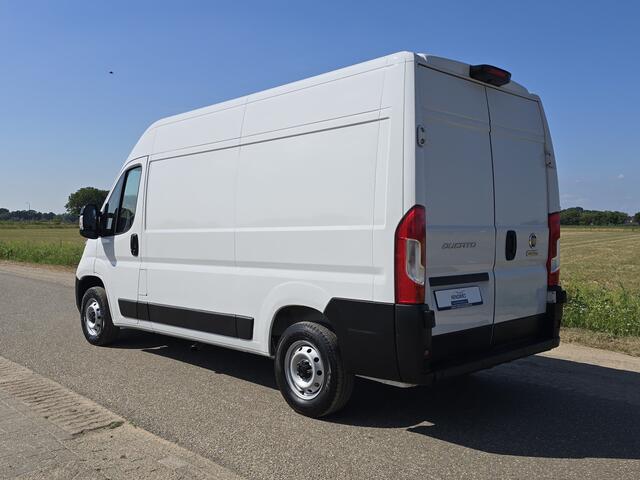 Fiat DUCATO 2.2 MultiJet 140 S&S L2H2 3.5t - Euro 6 - 140 Pk - Navi - ParkeerCamera - Airco - Cruise Control