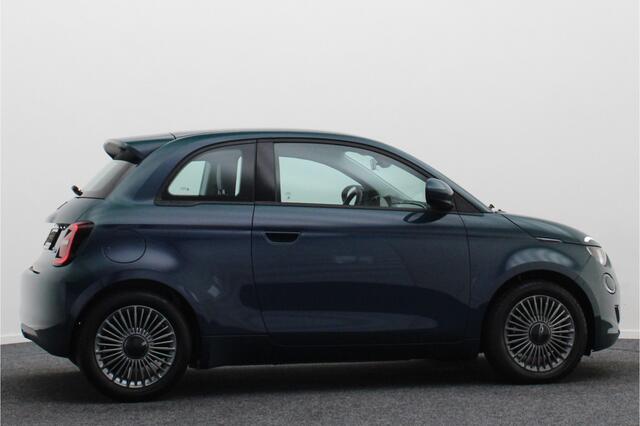 Fiat E-500 Icon 42 kWh Virtual Cockpit, Climate, Apple Carplay, Cruise, DAB, USB, 16''