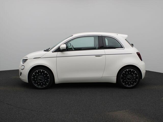 Fiat E-500 3+1 La Prima 42 kWh 9000km ! / Zeer compleet uitgevoerde Fiat 500